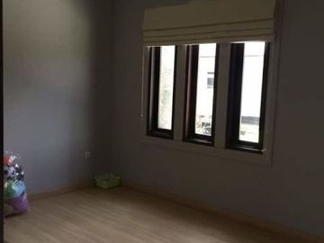 Dijual Rumah dengan Bangunan MINIMALIS di Batununggal Jelita Bandung, Sirkulasi Udara sangat OKEE