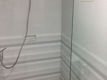 Dijual Rumah dengan Bangunan MINIMALIS di Batununggal Jelita Bandung, Sirkulasi Udara sangat OKEE