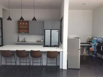 Dijual Rumah dengan Bangunan MINIMALIS di Batununggal Jelita Bandung, Sirkulasi Udara sangat OKEE