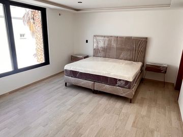 CASA EN VENTA EN CLUB DE GOLF SLP