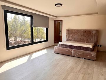CASA EN VENTA EN CLUB DE GOLF SLP