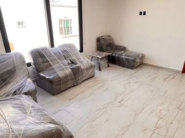 CASA EN VENTA EN CLUB DE GOLF SLP