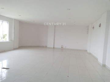 Ruko 3 Lantai Berlokasi Strategis Cocok Untuk Usaha Di JGC Cakung