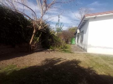 Oportunidad Desarrollistas Venta Casa a Reciclar 4 dormitorios z/CPC en Arguello U$S110.000.