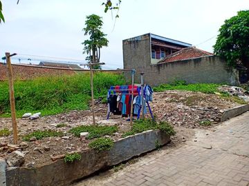 30 meter dari jalan raya Kopo