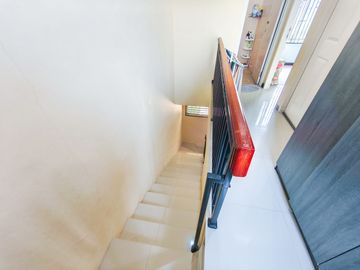 Rumah Minimalis 4 menit ke RSU Hermina Serpong 2 Lt Siap Huni J-50502
