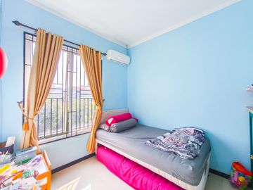 Rumah Minimalis 4 menit ke RSU Hermina Serpong 2 Lt Siap Huni J-50502