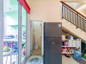 Rumah Minimalis 4 menit ke RSU Hermina Serpong 2 Lt Siap Huni J-50502