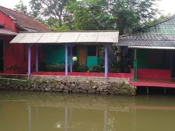 Rumah dengan tanah yg luas ada kolam ikan dii Subang | ELLYALIYAH