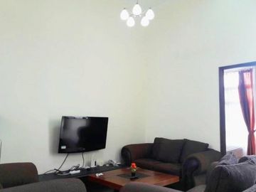 Rumah 2 Lantai Luas 200 di Villa Puncak Tidar kota Malang
