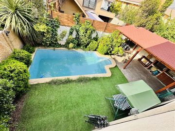 Casa en venta de 4 dorm./ Patente Comercial vigente/Piscina