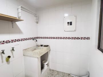 apartamento en arriendo en ciudad jardín. Cod A94635