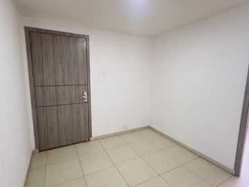 apartamento en arriendo en ciudad jardín. Cod A94635
