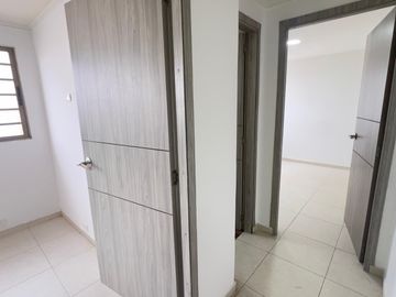 apartamento en arriendo en ciudad jardín. Cod A94635