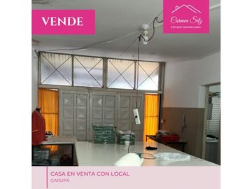 Casa en venta con local comercial