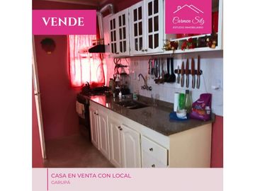 Casa en venta con local comercial