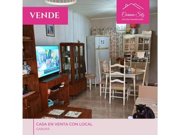 Casa en venta con local comercial