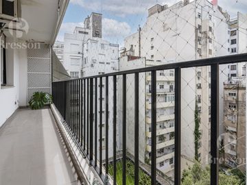 Alvear al 1700- Recoleta