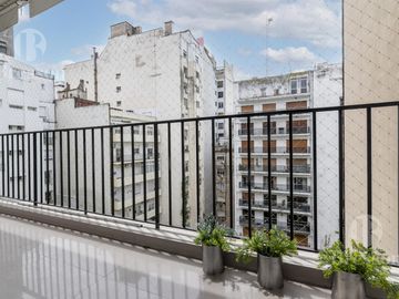 Alvear al 1700- Recoleta