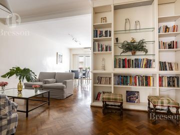 Alvear al 1700- Recoleta