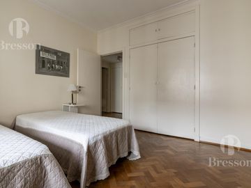 Alvear al 1700- Recoleta