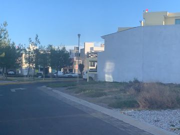EXCELENTE TERRENO EN FRACCIONAMIENTO CEDROS