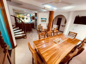 En Venta Cabaña de dos pisos para 12 personas en Tolú