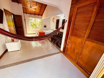 En Venta Cabaña de dos pisos para 12 personas en Tolú