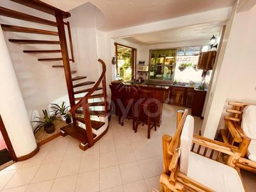 En Venta Cabaña de dos pisos para 12 personas en Tolú
