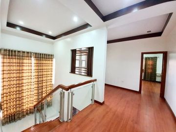 Corner Lot with 5 Bedrooms for SALE in Angeles City Near SM Clark