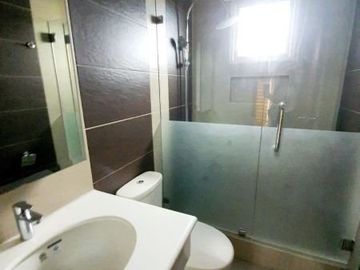 Corner Lot with 5 Bedrooms for SALE in Angeles City Near SM Clark