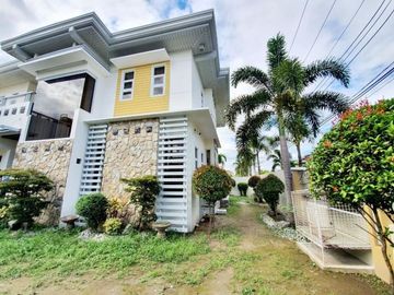 Corner Lot with 5 Bedrooms for SALE in Angeles City Near SM Clark