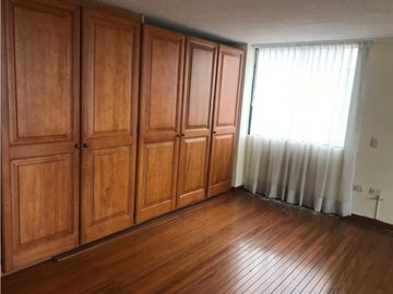 Venta de Exclusivo Departamento en el Quito Tenis de 277 m².
