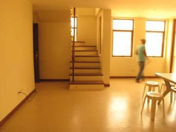 Townhouse in West Kamias Quezon City For