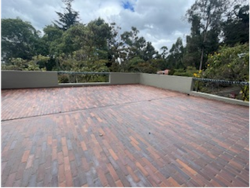 Arriendo y venta casa Bosque Medina 420 m2 Terrazas 30 m2