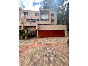 Arriendo y venta casa Bosque Medina 420 m2 Terrazas 30 m2