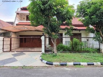 Rumah Sutorejo Prima Selatan STRATEGIS carport 2, garasi 2