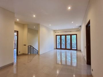 RUMAH 3 UNIT / PRIVATE COMPOUND at Jl KEMANG RAYA, JAKSEL