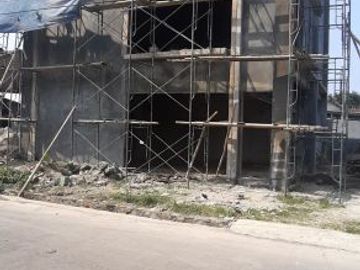 Ruko baru dii Antapani bangunan on progress 90% | NOVHIETA