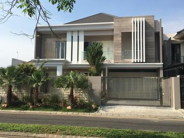 Rumah Raya Fullerton Place Bangunan Mewah Fully Furnished