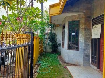 5 Bedroom House for sale