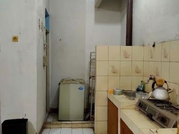 5 Bedroom House for sale