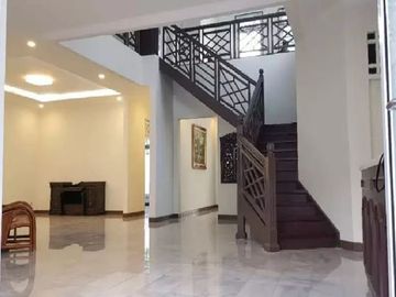 RENTAL Rumah Baru Renovasi di Kemang Utara IV,5BR siap huni!