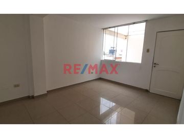 ¡Tu nuevo hogar te espera en Garcilazo de la Vega!

Ubicado en la calle Garcilazo de la Vega 759, Dpto. 502, este encantador dúplex es la opción per