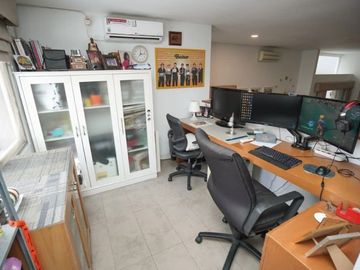 9781 PH Rumah 2 Lantai Furnished Dlm Perumahan Mewah