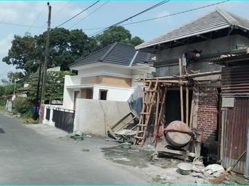 Rumah Dalam Proses Bangun Utara Jalan Besi ; 3 Unit Saja