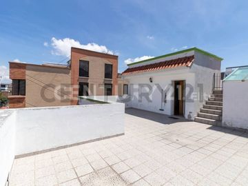 EN VENTA CASA URBANIZACION ORQUIDEAS DEL NORTE