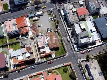 EN VENTA CASA URBANIZACION ORQUIDEAS DEL NORTE