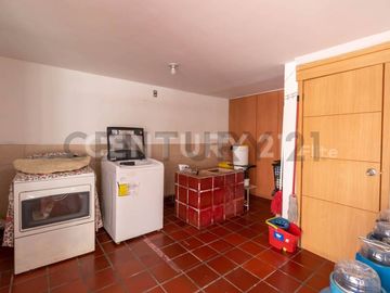 EN VENTA CASA URBANIZACION ORQUIDEAS DEL NORTE