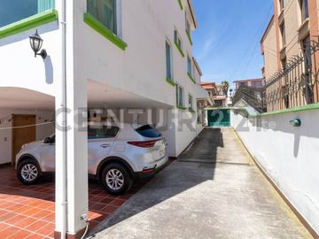 EN VENTA CASA URBANIZACION ORQUIDEAS DEL NORTE